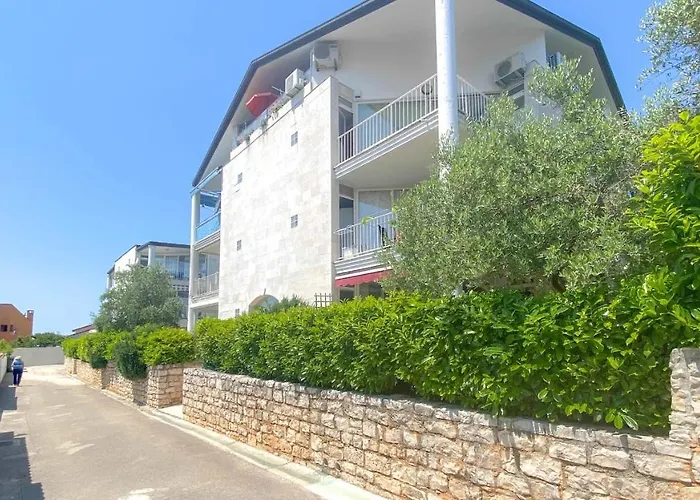 Romina זמברטיה